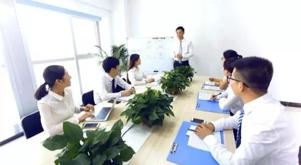 400電話可以方便企業(yè)管理與辦公